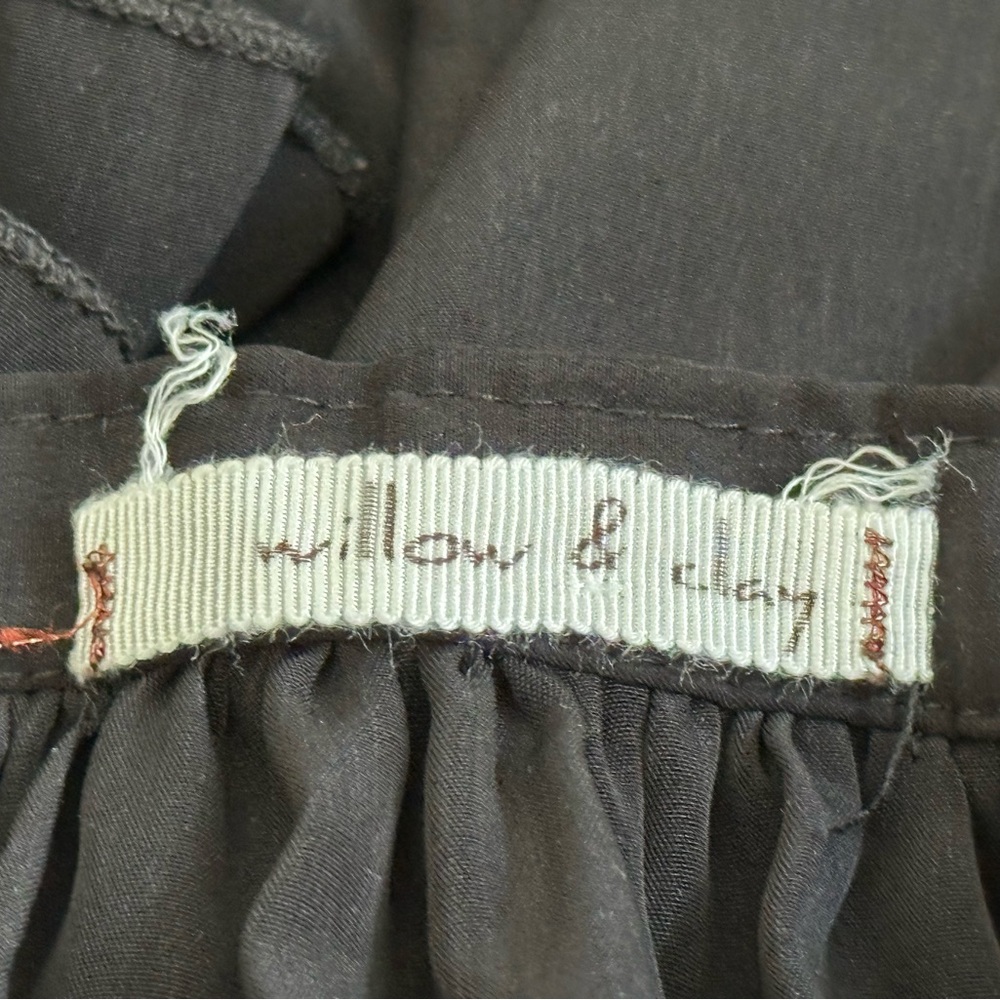 Willow & Clay black skirt